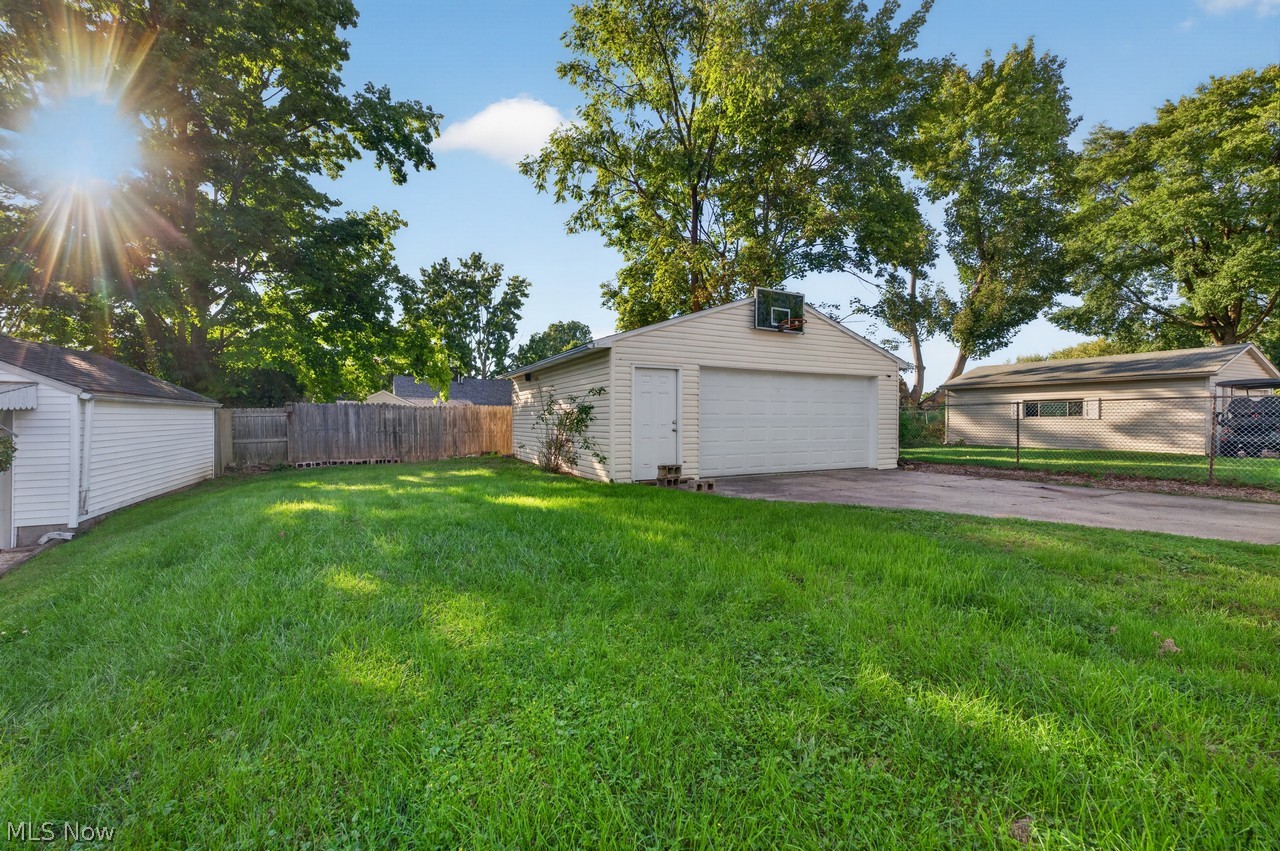 1025 Park Avenue NE North Canton OH 44720