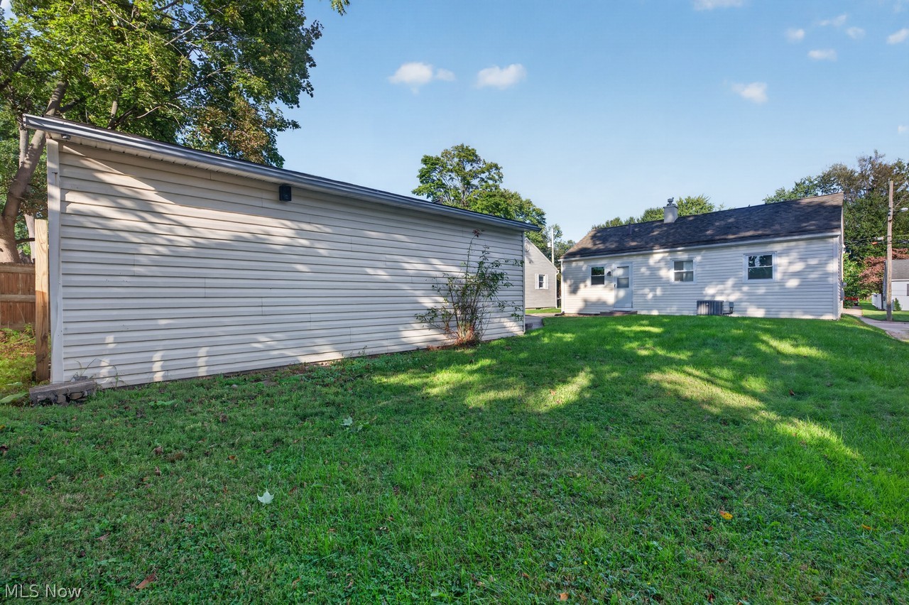 1025 Park Avenue NE North Canton OH 44720