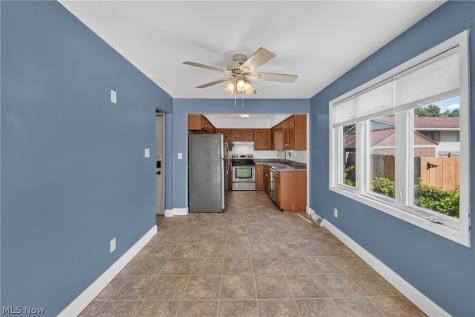 613 W Fike Avenue Orrville OH 44667