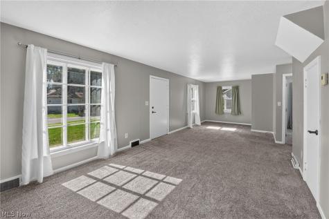 613 W Fike Avenue Orrville OH 44667