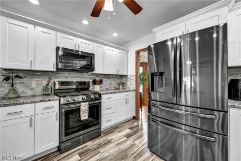 9133 Brian Street North Ridgeville OH 44039
