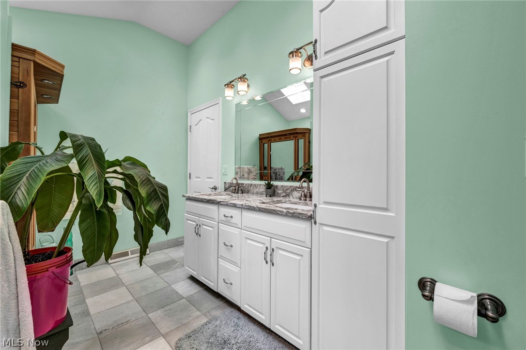 9133 Brian Street North Ridgeville OH 44039