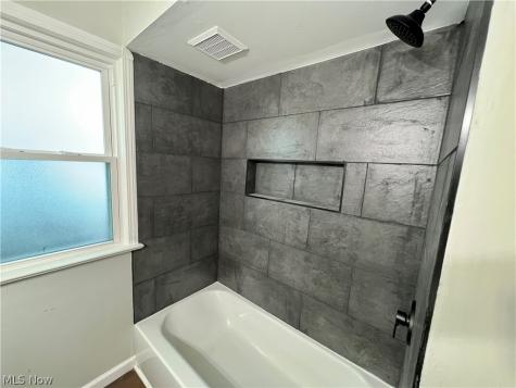 18108 Mccracken Road Maple Heights OH 44137