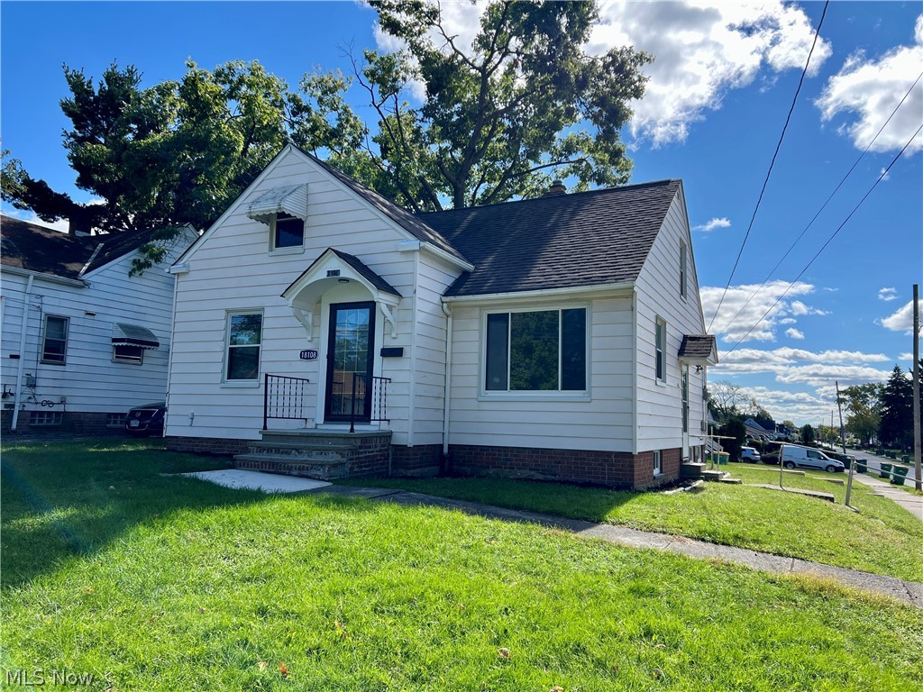 18108 Mccracken Road Maple Heights OH 44137