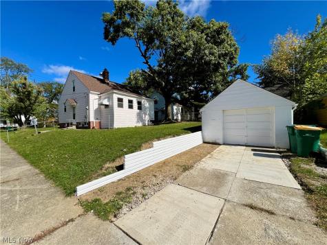 18108 Mccracken Road Maple Heights OH 44137