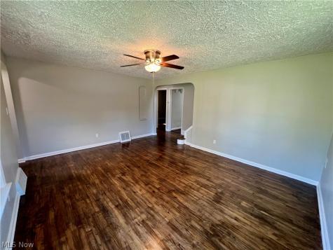 18108 Mccracken Road Maple Heights OH 44137