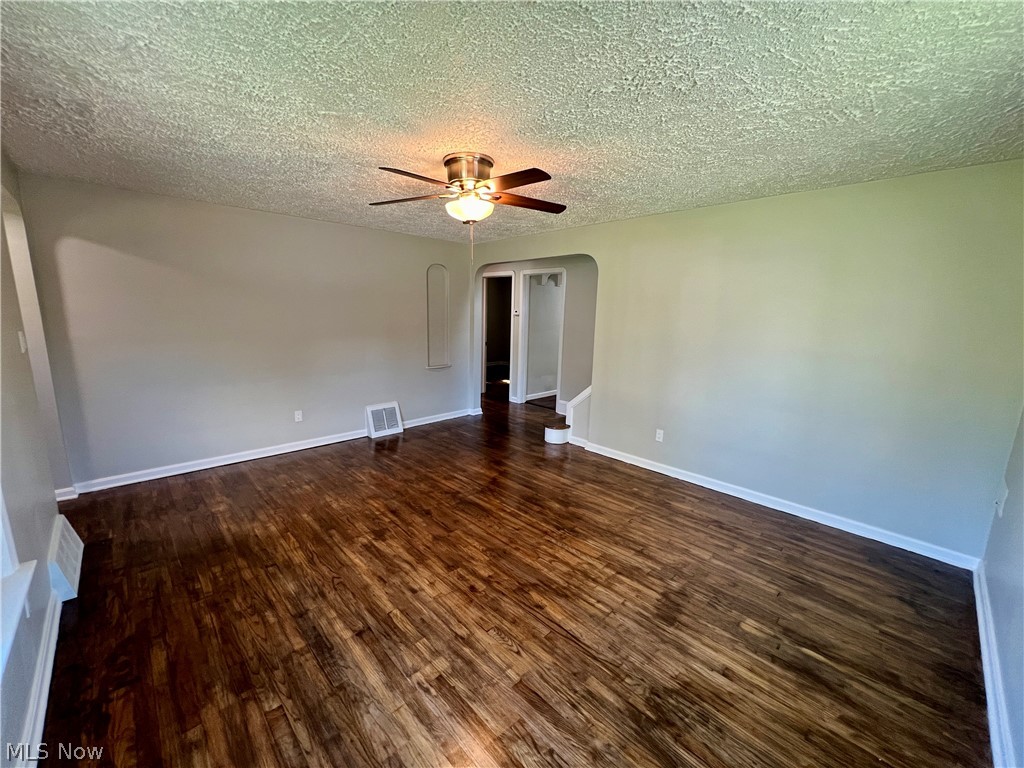 18108 Mccracken Road Maple Heights OH 44137