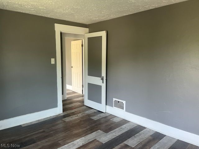1437 Tod Avenue Warren OH 44485