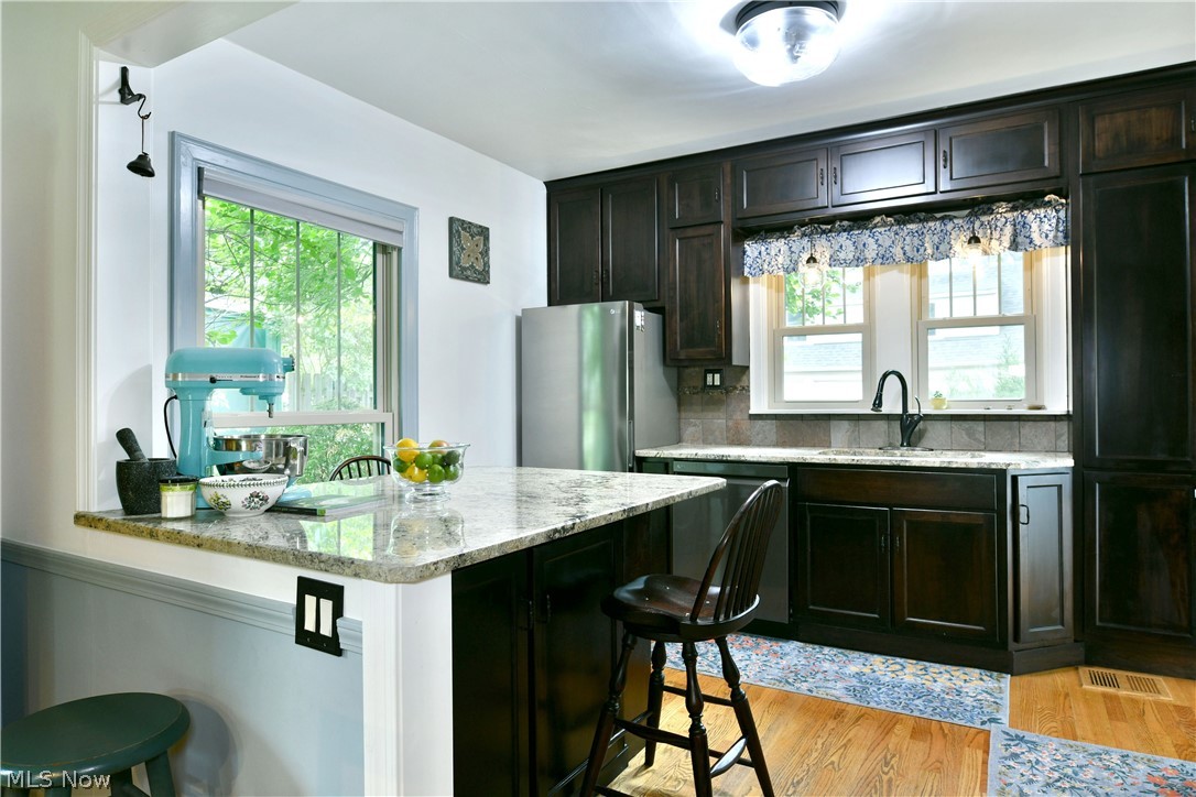 322 Genesee Avenue NE Warren OH 44483
