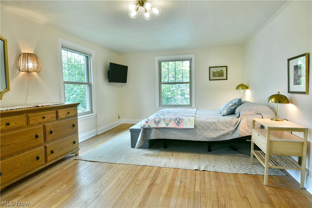 322 Genesee Avenue NE Warren OH 44483