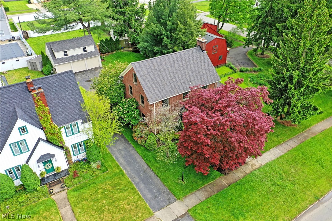 322 Genesee Avenue NE Warren OH 44483