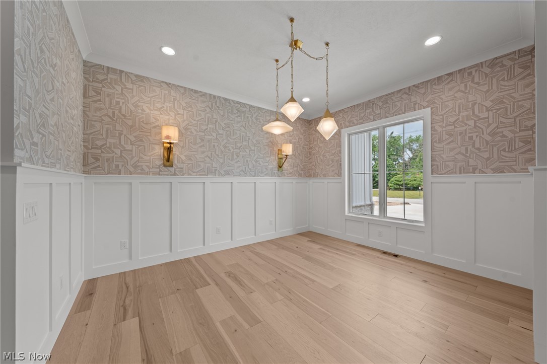 25428 Bryden Road Beachwood OH 44122