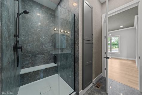 25428 Bryden Road Beachwood OH 44122