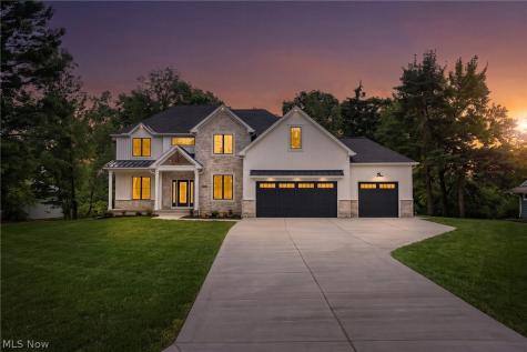 25428 Bryden Road Beachwood OH 44122