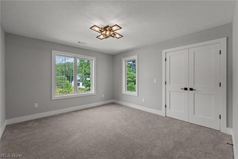 25428 Bryden Road Beachwood OH 44122