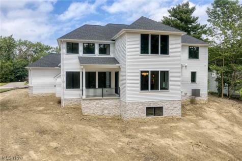 25428 Bryden Road Beachwood OH 44122
