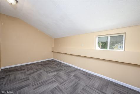 128 E Central Avenue Ravenna OH 44266