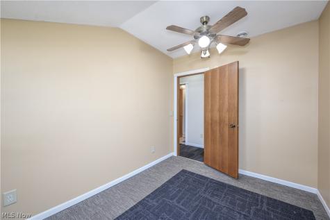 128 E Central Avenue Ravenna OH 44266