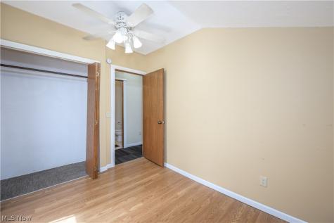128 E Central Avenue Ravenna OH 44266