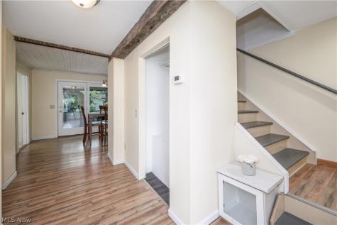 128 E Central Avenue Ravenna OH 44266