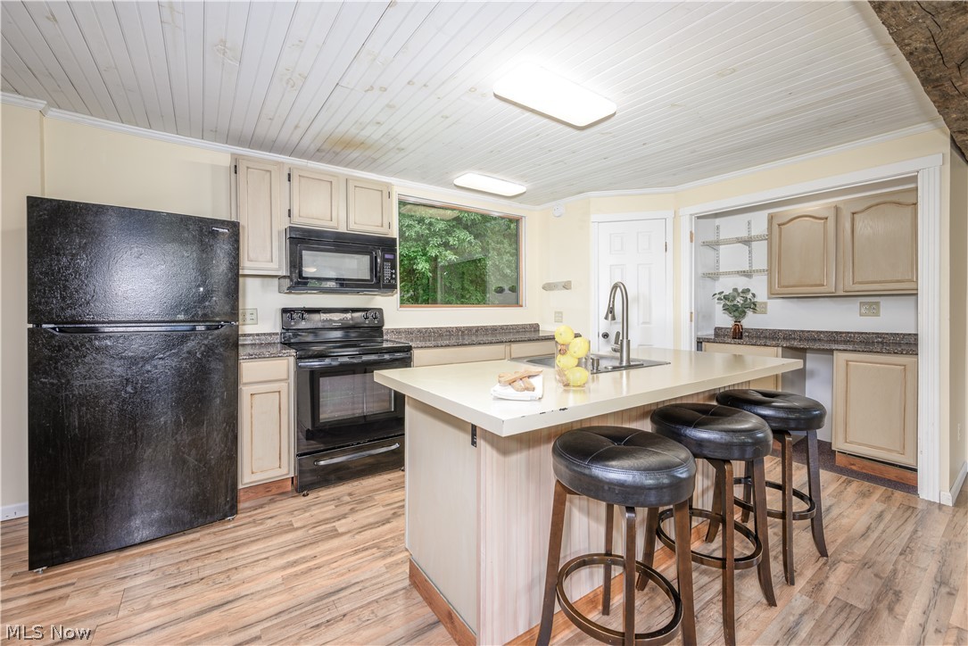 128 E Central Avenue Ravenna OH 44266