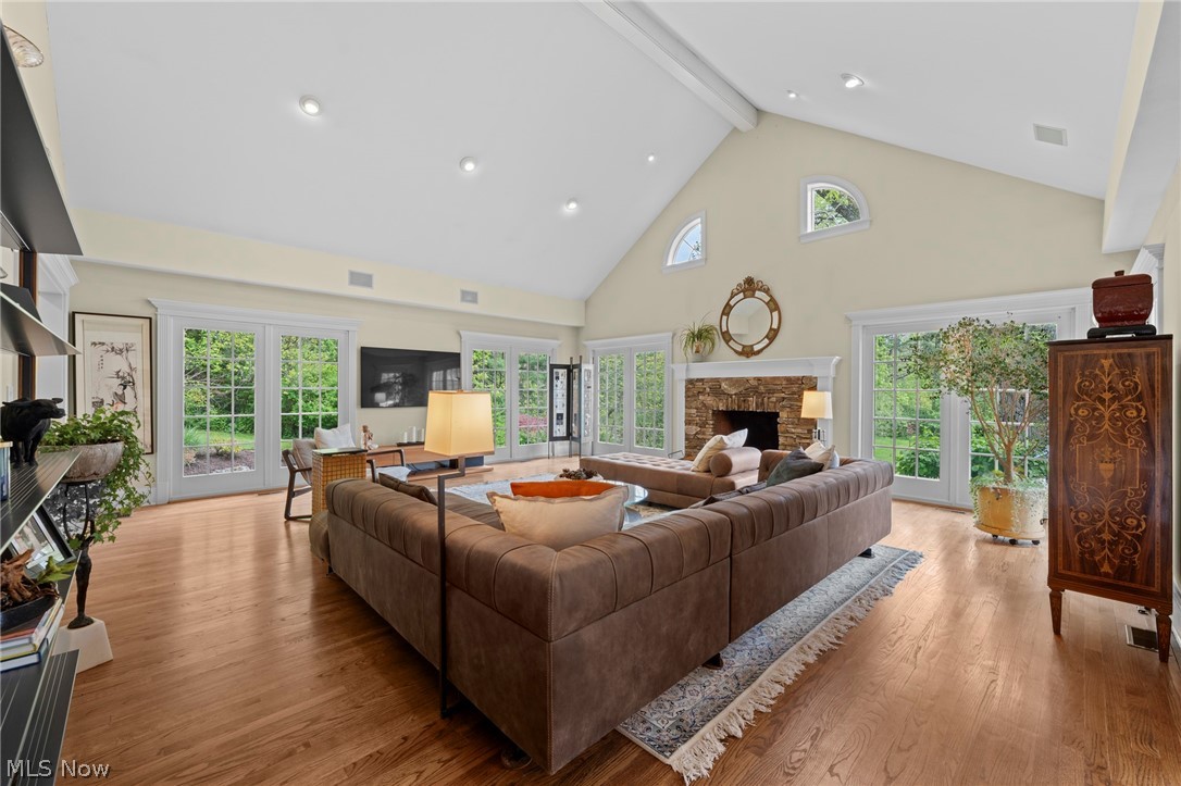 32899 Pinetree Road Pepper Pike OH 44124