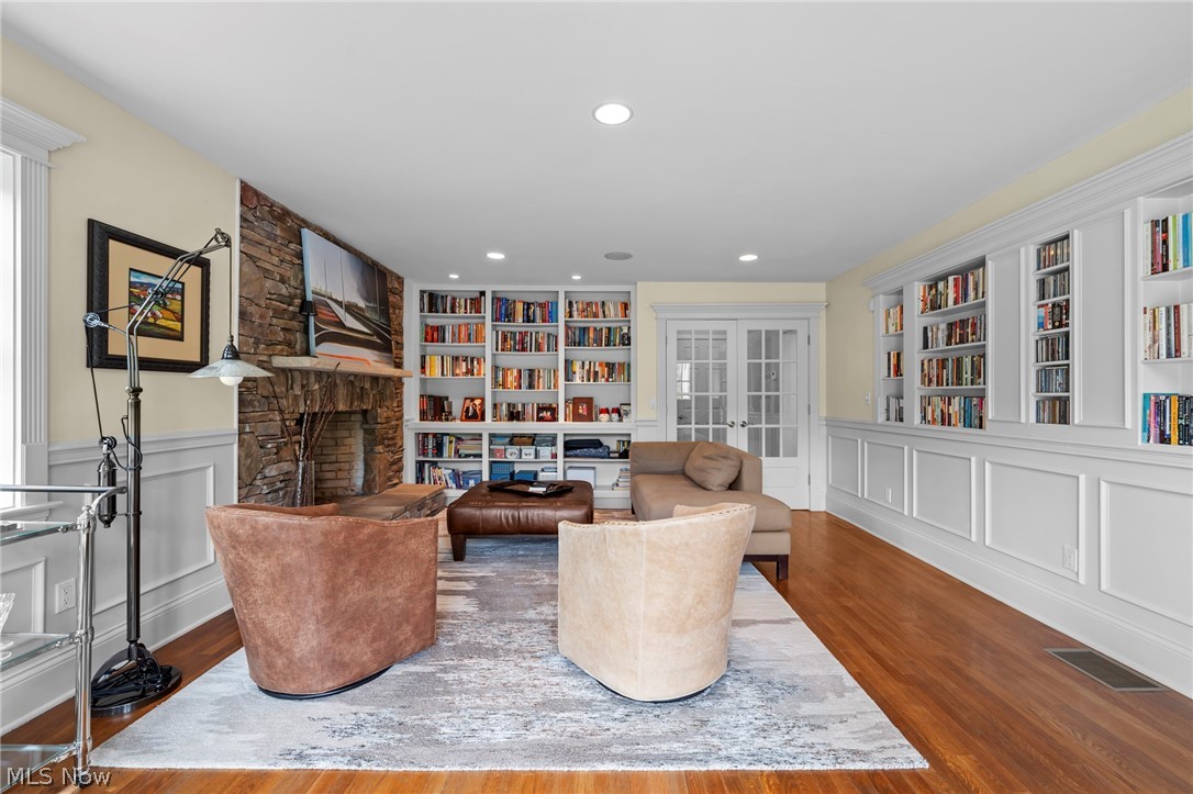 32899 Pinetree Road Pepper Pike OH 44124