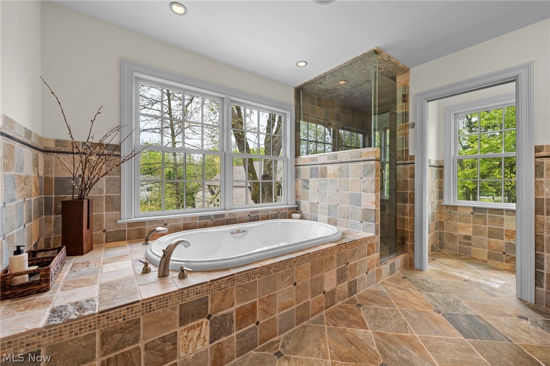 32899 Pinetree Road Pepper Pike OH 44124