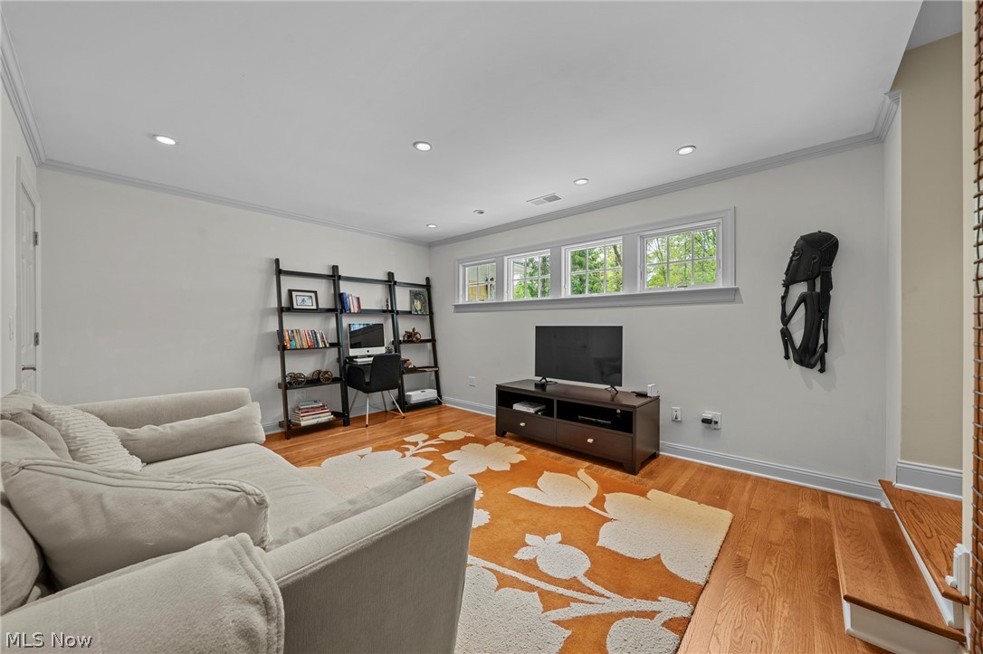 32899 Pinetree Road Pepper Pike OH 44124