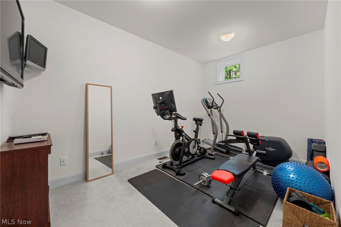 32899 Pinetree Road Pepper Pike OH 44124