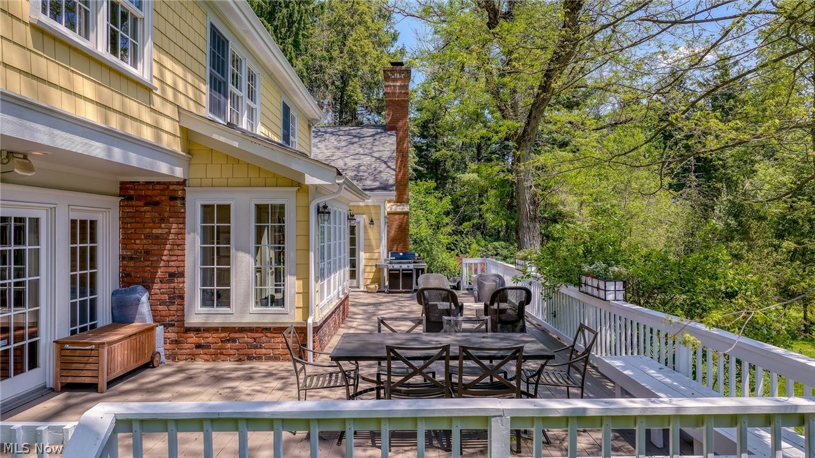 32899 Pinetree Road Pepper Pike OH 44124