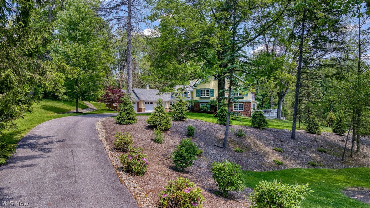 32899 Pinetree Road Pepper Pike OH 44124