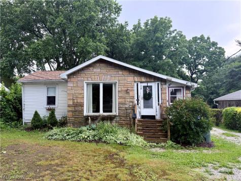 436 Loomis Avenue Cuyahoga Falls OH 44221