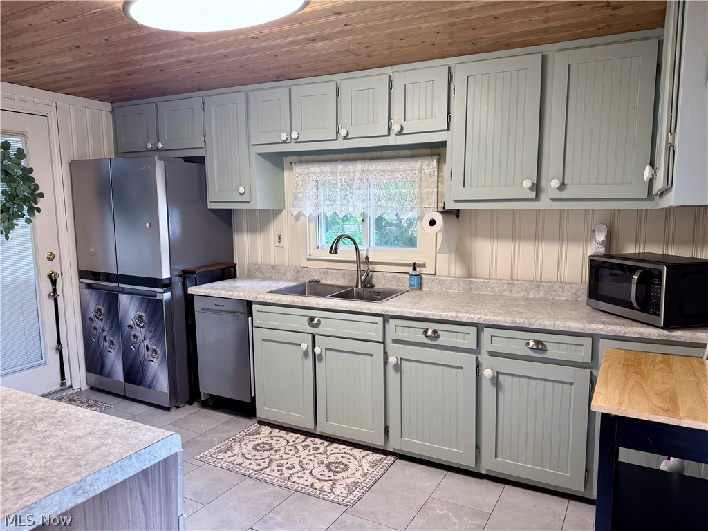 436 Loomis Avenue Cuyahoga Falls OH 44221