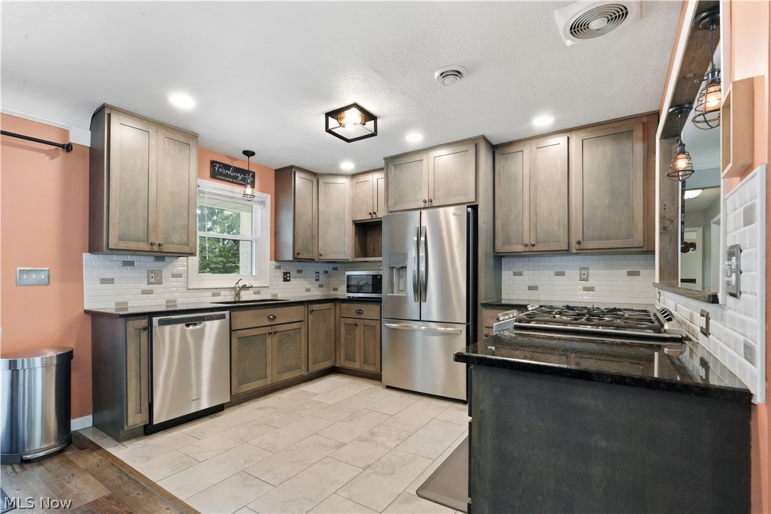 47 Edgewood Drive Grafton OH 44044