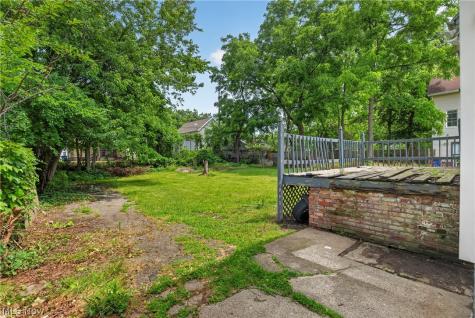 11817 Forest Avenue Cleveland OH 44120