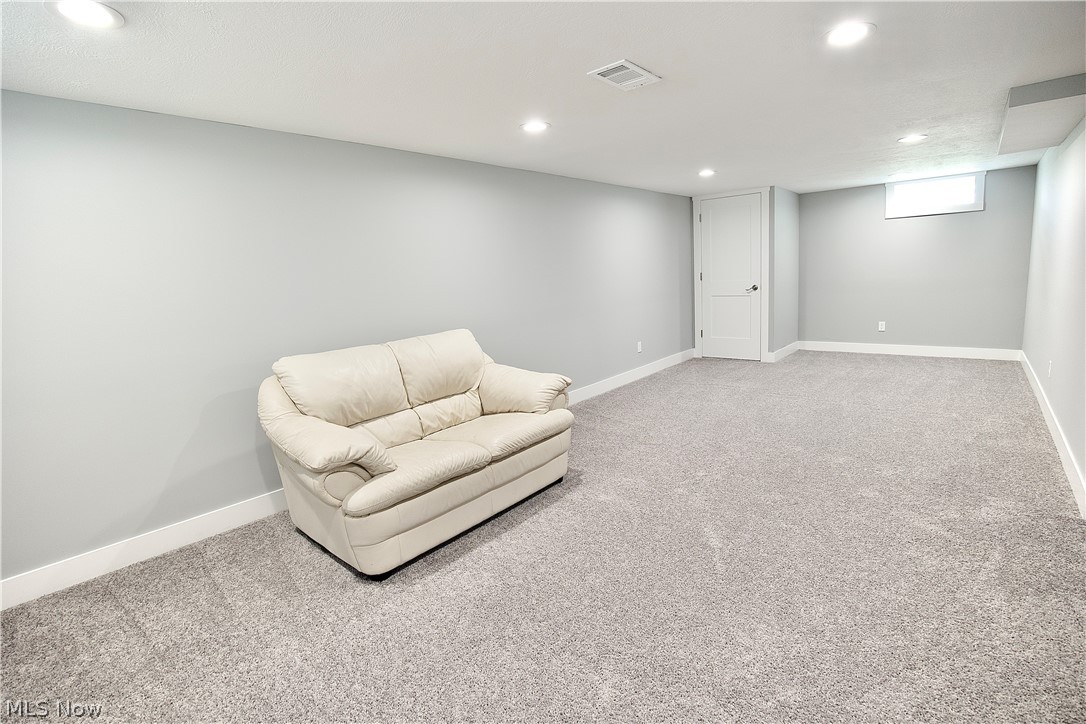 21001 Wilmore Avenue Euclid OH 44123