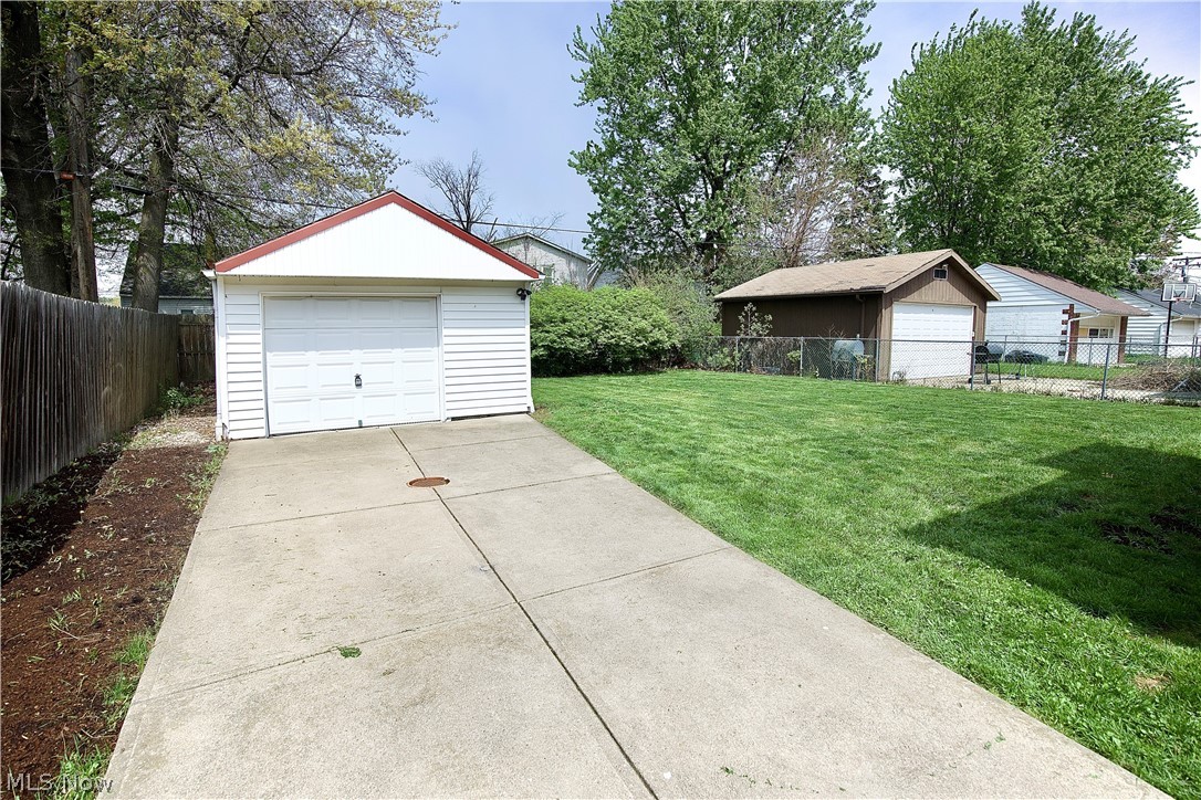 21001 Wilmore Avenue Euclid OH 44123
