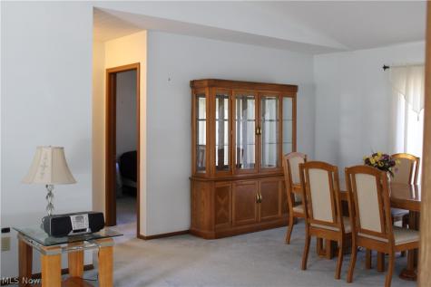 38365 Wood Willoughby OH 44094