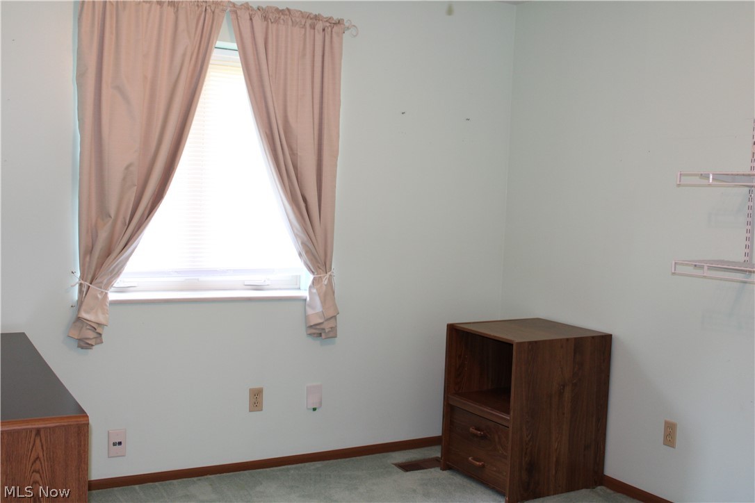 38365 Wood Willoughby OH 44094