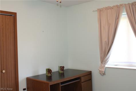 38365 Wood Willoughby OH 44094