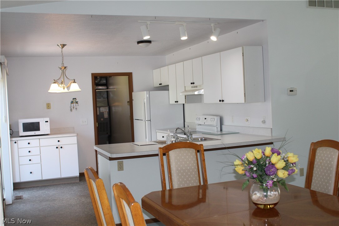 38365 Wood Willoughby OH 44094