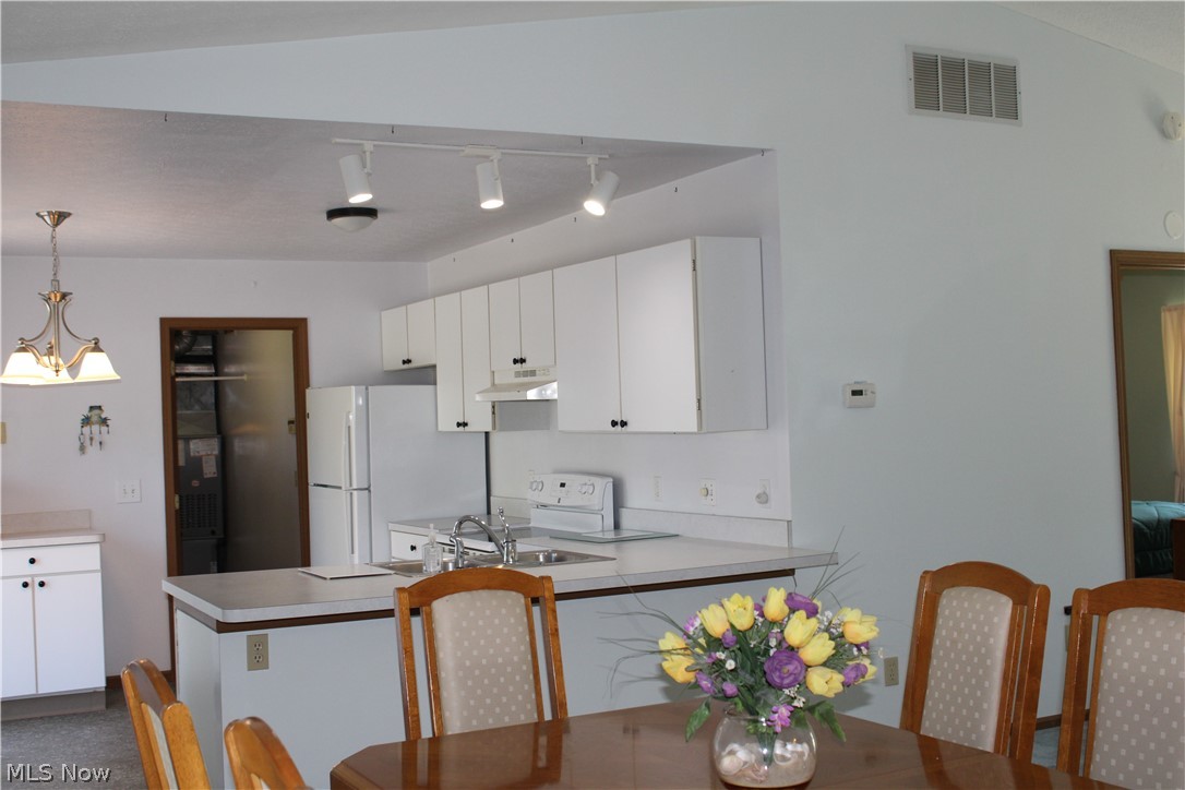 38365 Wood Willoughby OH 44094