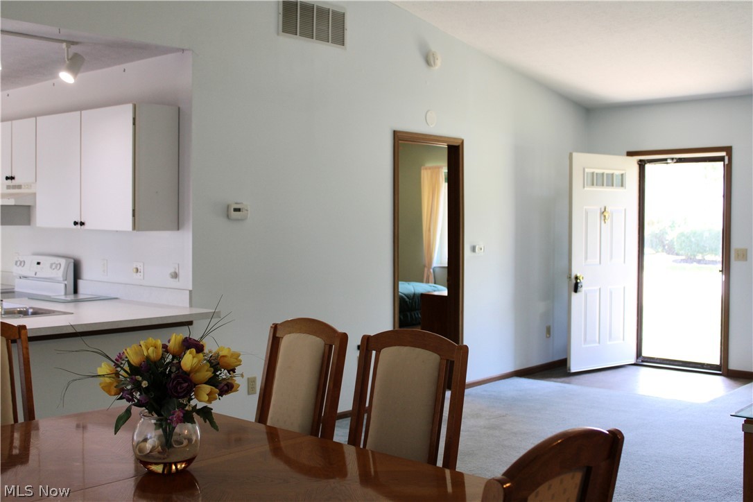 38365 Wood Willoughby OH 44094