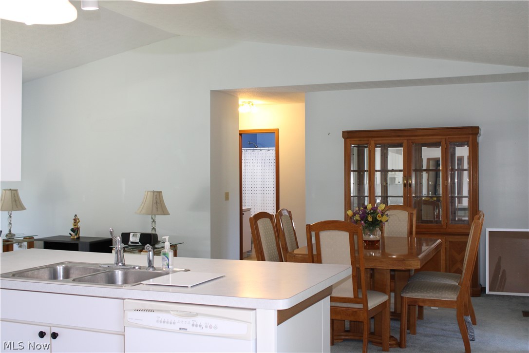 38365 Wood Willoughby OH 44094