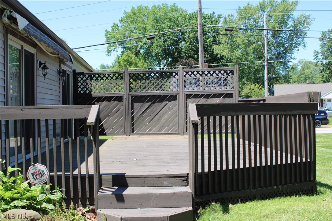 38365 Wood Willoughby OH 44094