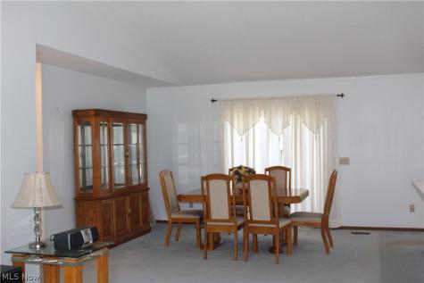 38365 Wood Willoughby OH 44094