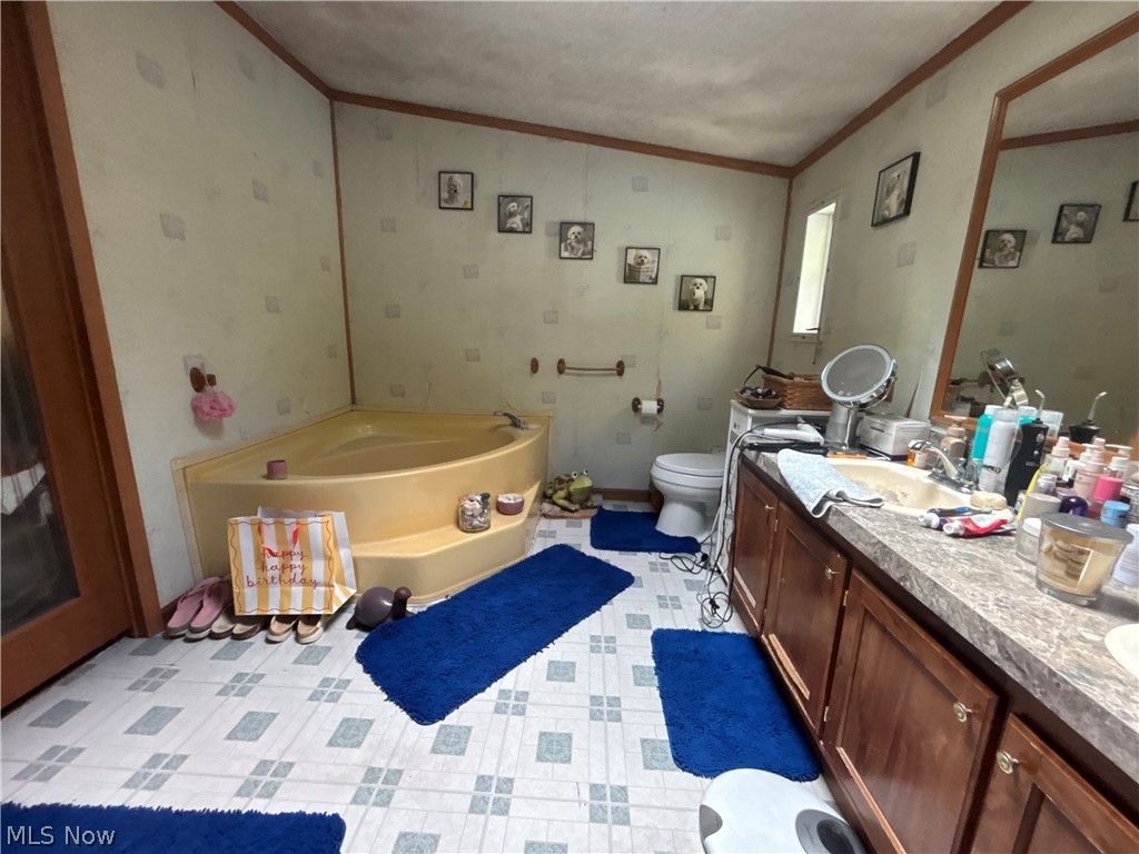 9231 Horn Road Windham OH 44288