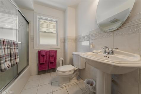 11008 Edgepark Drive Garfield Heights OH 44125