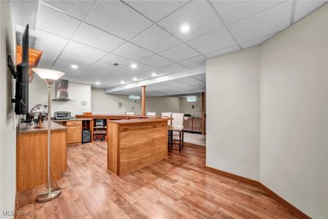 34062 Crown Colony Drive Avon OH 44011